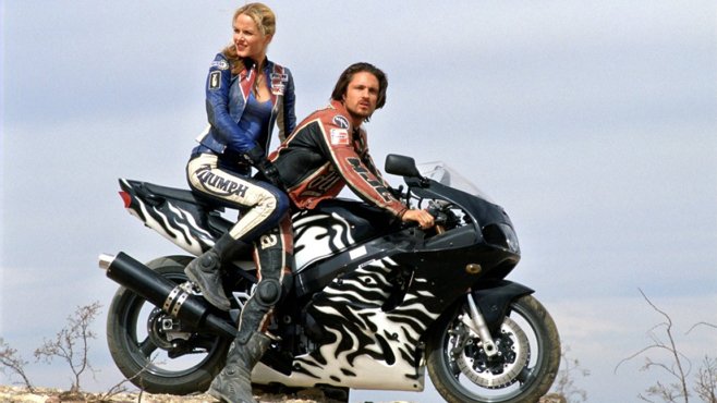 Radio_Riders's tweet photo. Arrancamos con @theoakdrawer en #DesdeLasCarreterasAHolywood con #Torque. Una película de 2004 con #MartinHenderson https://t.co/4z83i2uURo