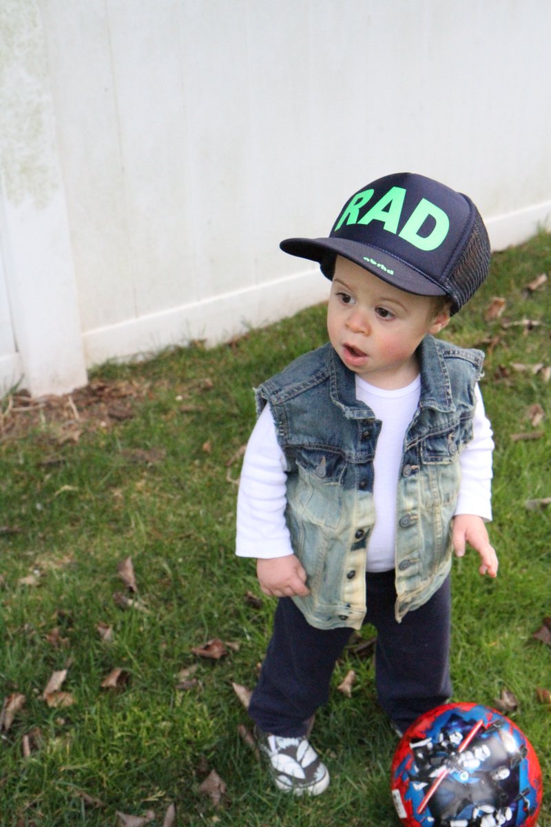 KrisRo's tweet photo. Hope your week is off to a #rad start. https://t.co/jqTL2B2vAH