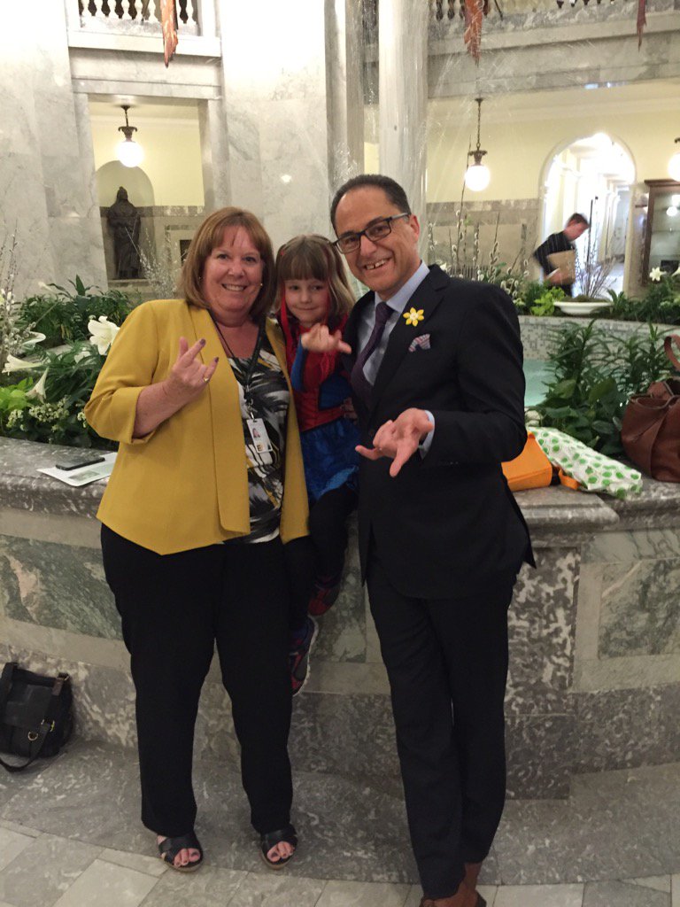 MargMcCuaigBoyd's tweet photo. Very privileged to meet a hero of mine Spider Mabel.  Support  Daffodil month. #SpiderMabel #DaffodilMonth https://t.co/Hv6edqAZQm