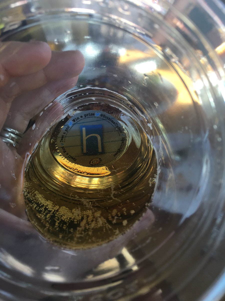 J88wagner's tweet photo. @BottomsUpBeer #Spellingbeer #Hops #Havasu #Topock66 #HellaGoodTime https://t.co/wRLPLwfpjj