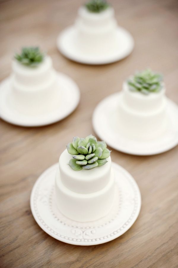 Small Wedding Cake Ideas That You Will Love | The Wedding Shoppe