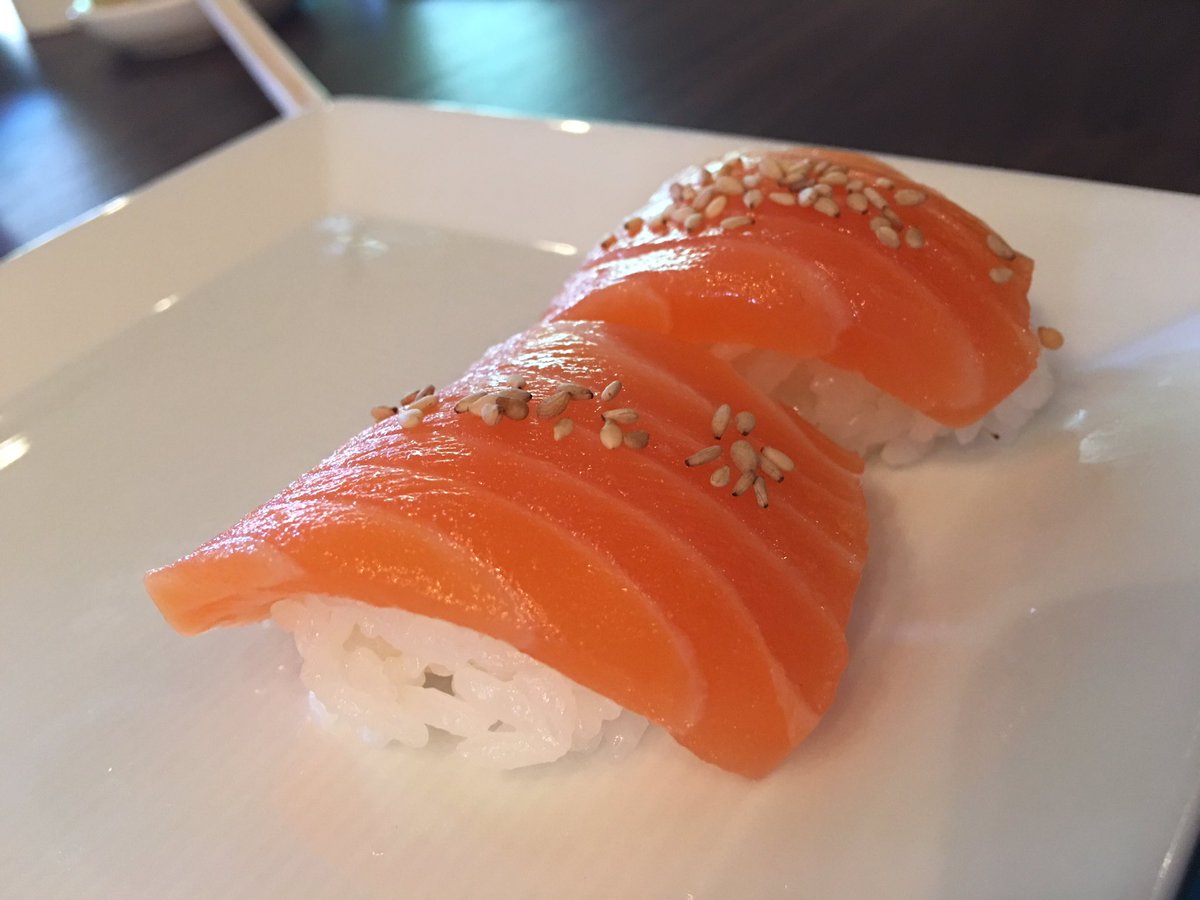 yupchronicles's tweet image. @sugarfish my favorite addiction. #Sushi #DineLA #DoriChronicles
