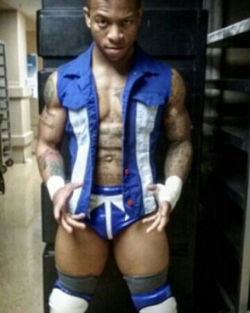 jwconkin87's tweet photo. Ring of Honor superstar Lio Rush in ProWrestlingTights attire https://t.co/aTuYNzad0U