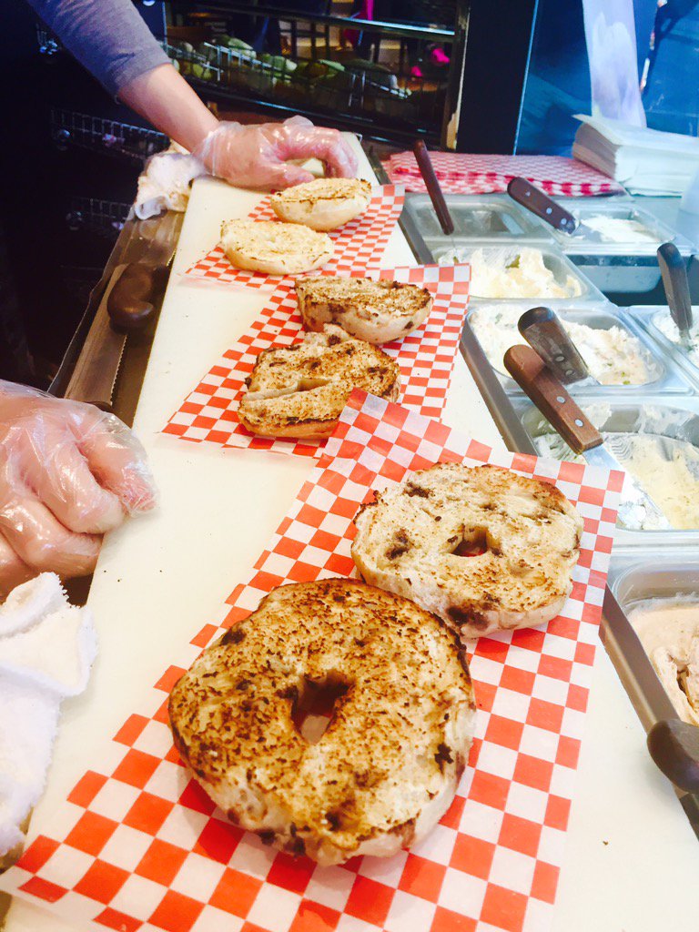 IZZY'S BAGEL Co. tweet media