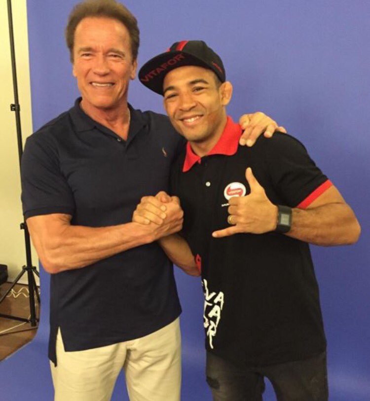 josealdojunior's tweet photo. Had the pleasure of meeting this legend. 👊🏼👊🏼 I'll be back! @Schwarzenegger https://t.co/1ao7ysFTtY