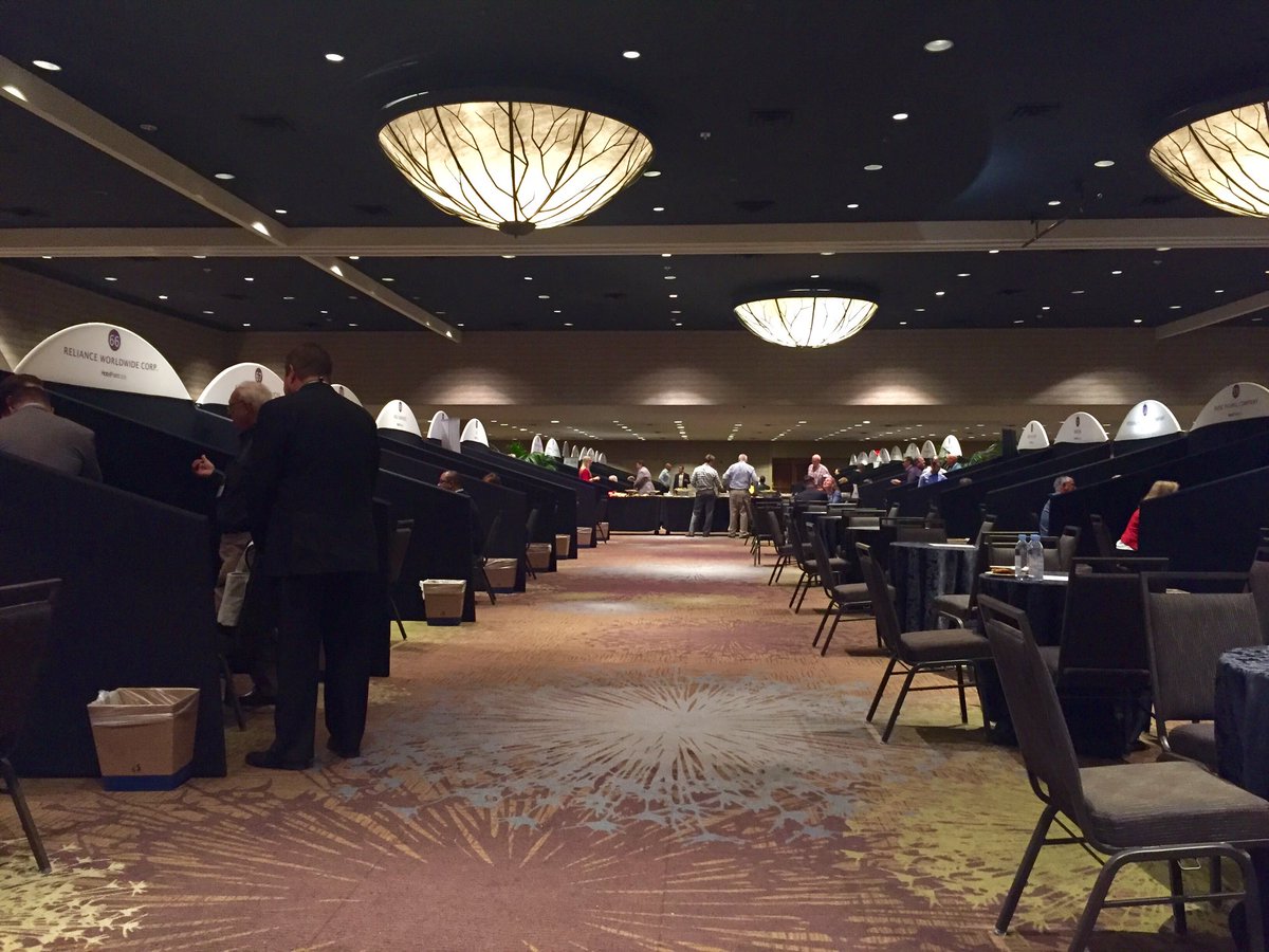 HotelPointEvent's tweet photo. Setting for sharing &amp; productivity #hp2016event https://t.co/M9OLx9ctqb