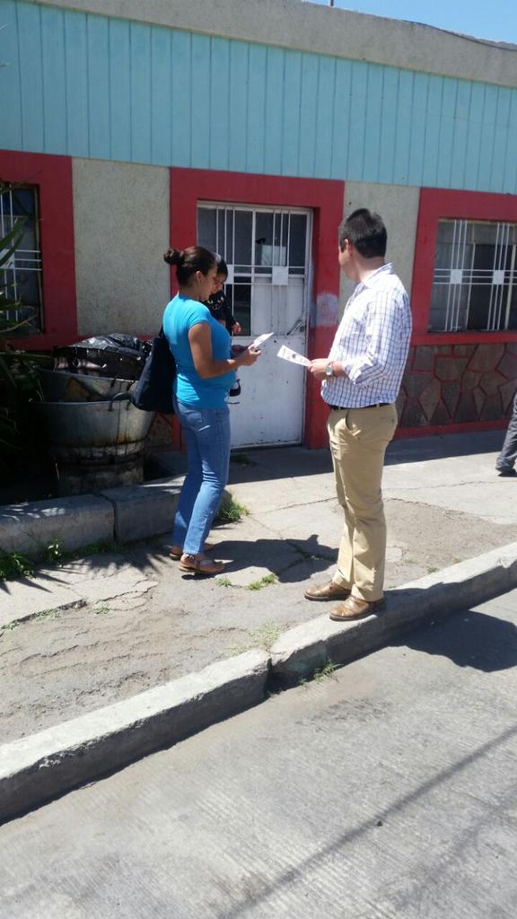 RedJPDurango's tweet photo. Nuestro candidato a Gobernador @EVillegasV  propone mantener la entrega de uniformes y  zapatos #ParaQueTuGanesMas https://t.co/KiEn0WhHq4