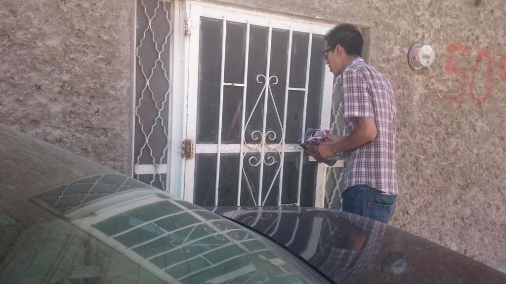 RedJPDurango's tweet photo. Nuestro candidato a Gobernador @EVillegasV  propone mantener la entrega de uniformes y  zapatos #ParaQueTuGanesMas https://t.co/KiEn0WhHq4