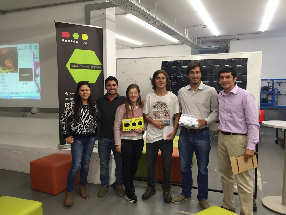 ingenieriaUAI's tweet image. Alumnos de @ingenieriaUAI y @lab_uai ganadores del concurso de proyectos desarrollados con Arduino #GenuinoDay2016