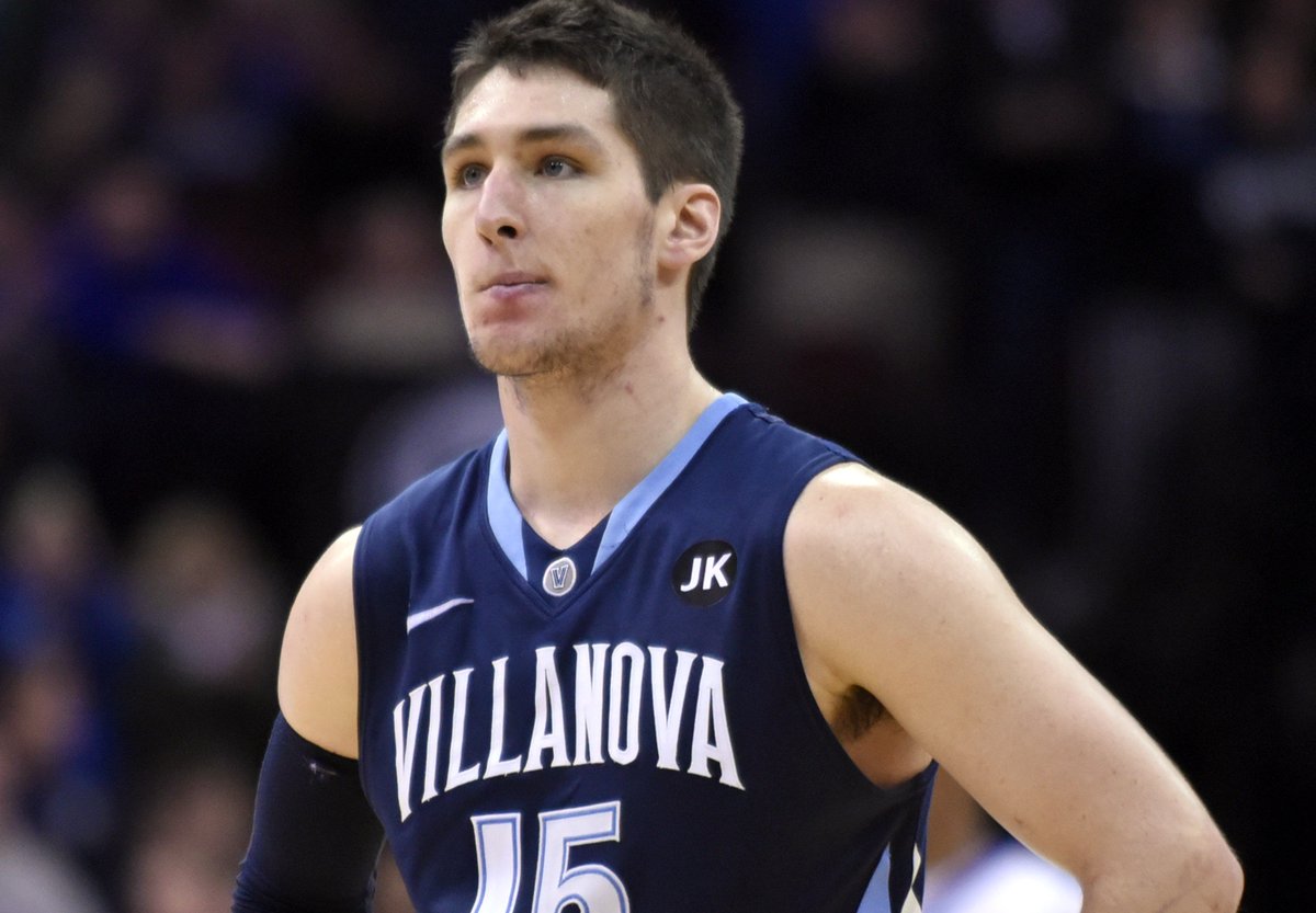 SPORTalkNova's tweet photo. SO happy that the stud, Mr. Villanova, Ryan Arcidiacono was able to win the #NationalChampionship #WeLoveYou https://t.co/xDrcNYf7J0