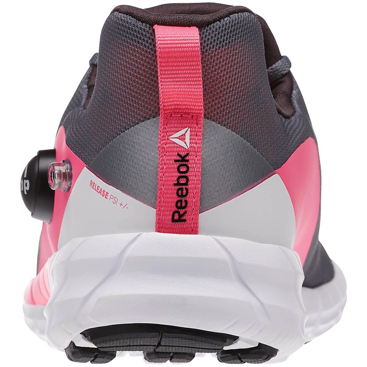 Central_mx's tweet photo. Mente sana en cuerpo sano 💆💪 Nos encantan los nuevos tennis de @ReebokMx #Zpump2.0 ideales para correr #bemorehuman https://t.co/wxm1sGkh2q