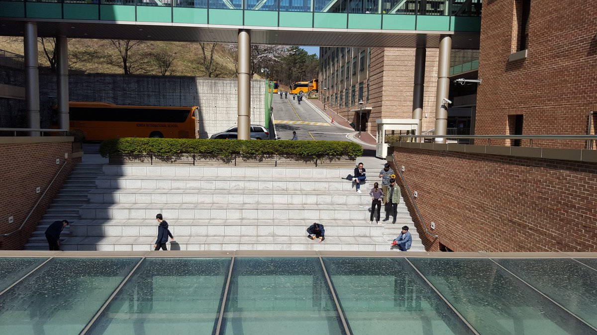 mathdunnright's tweet image. #kispride #geometryinaction