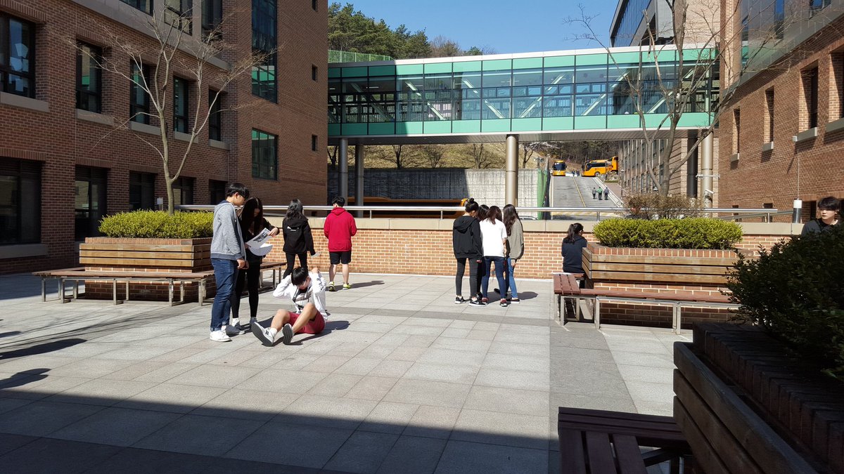 mathdunnright's tweet image. #kispride #geometryinaction