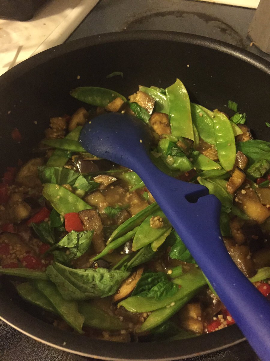 alanabanoo's tweet photo. @MeatlessMonday Eggplant stir fry 😁 YUM!! https://t.co/oSzeRr9dWk