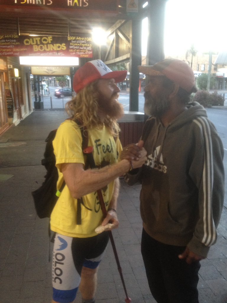 ultrarunningaus's tweet photo. Running across AUS in aid of our Australian Indigenous people @IndigMaraProjct @deek207 @CathyFreemanFnd @aurunchat https://t.co/wCL6RxtxYJ