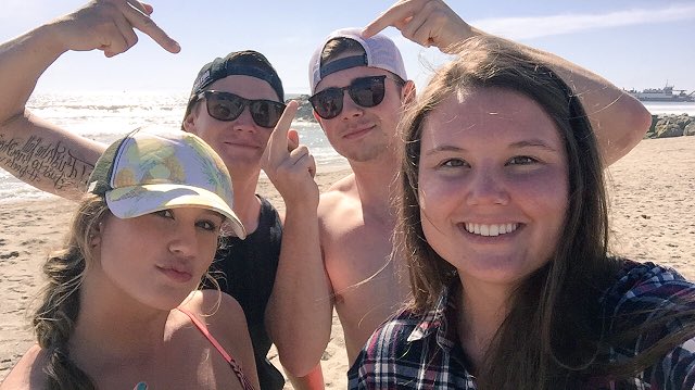 SummerMachtolff's tweet image. Ventura beach today with squad @theofficerdan @austinseder29 #rob #everyoneelse