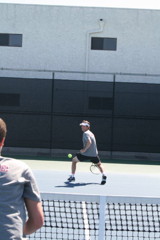 MDHSTennis's tweet photo. Ever wanted to feel what it's like hitting a tweener on the tennis court? Erin O'connor will know #clutch #roadtoCIF https://t.co/8Ctaq6gGOY