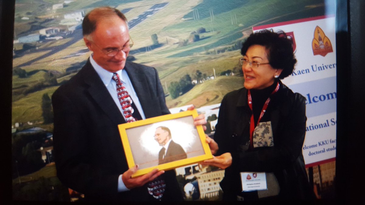 wsuceshs's tweet photo. Not sure if @WSUTrevisan knew what to think. At the same time honored and embarrassed! https://t.co/HbIJri4ew7