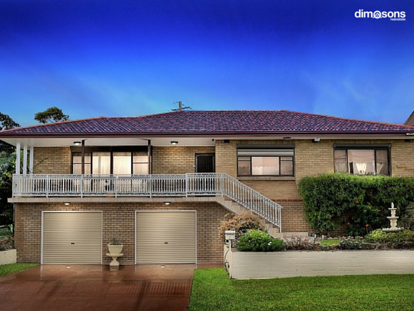 dimosons's tweet photo. FOR SALE! Family home in No.1 location https://t.co/ssFtEbhV5W #dimosons #realestate #PortKembla #realtor #property https://t.co/SHwuNZ1188