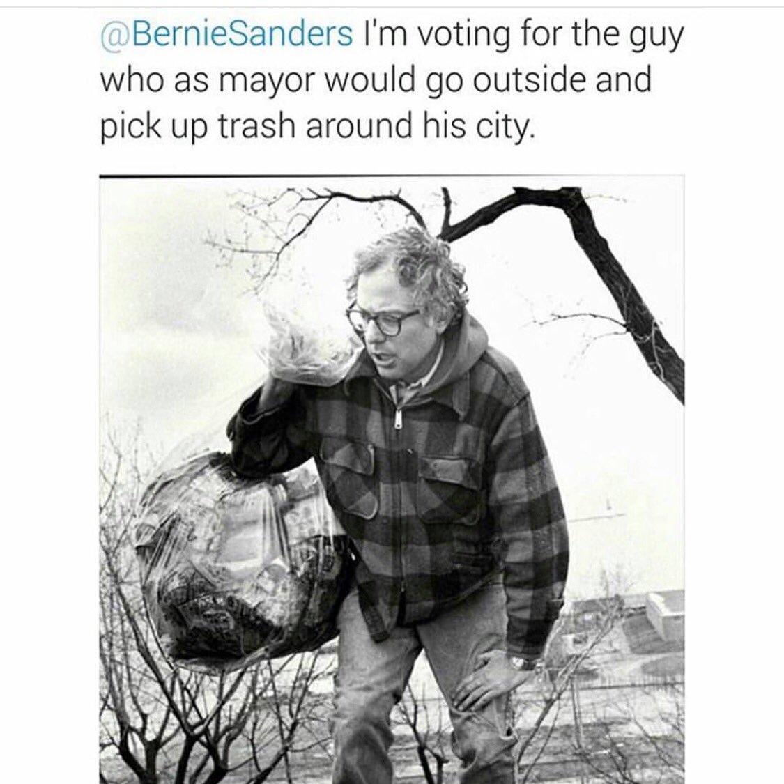 therealfatdoo's tweet photo. #FeelTheBern @BernieSanders #Respect #vote Bernie for president https://t.co/agwIpIbKbQ