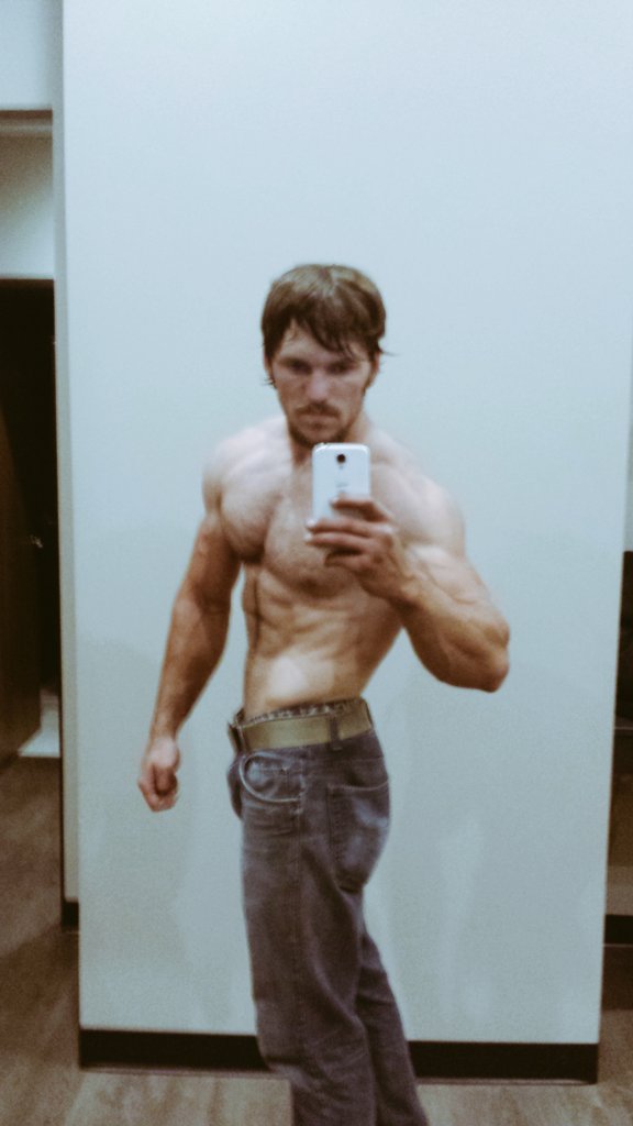 K_Beastly's tweet photo. Post workout pics!!! :D #BackAndArms #PumpedUp #Stimaholic #ProSupps @ProSupps @Stack3dNews @AceSupplements #GymTime https://t.co/ztzokB2O4l