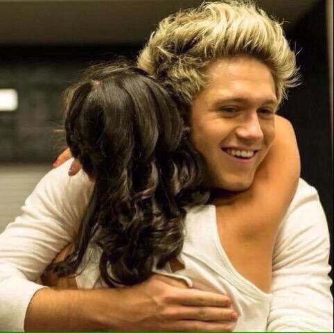 rettdar's tweet photo. @1dafter25
Look at their faces hugging their fans! I picked the right boys to loveπβ€οΈππ
#FourAlmighty https://t.co/74Ywye4kox
