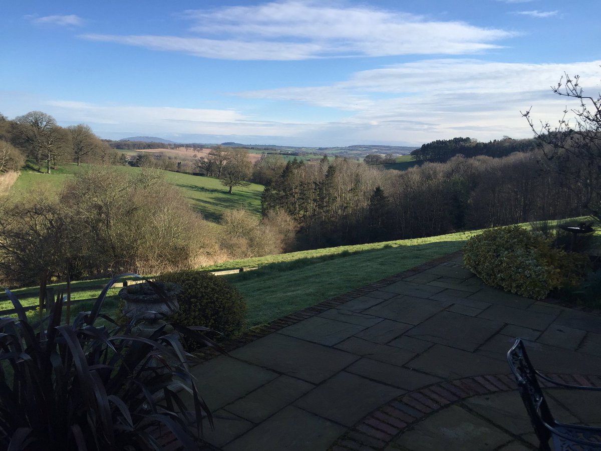 matrixcapital's tweet photo. Open for business - what a beautiful day #Bridgnorth #Shropshire but not expecting too much #passingtrade though 😎 https://t.co/s6Xs5ehUA5