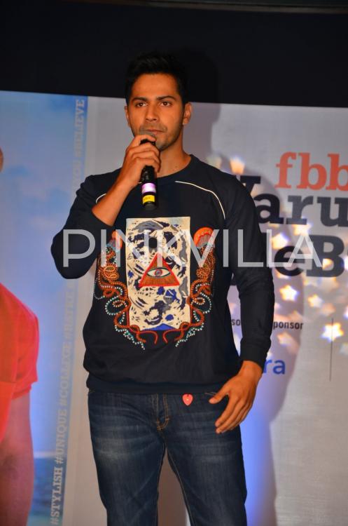 iamalishax's tweet photo. ahan 💕 too hottt Varunn 😘❤ @Varun_dvn at #VarunsStyleBuddy Event. https://t.co/hm8tO8yAfv