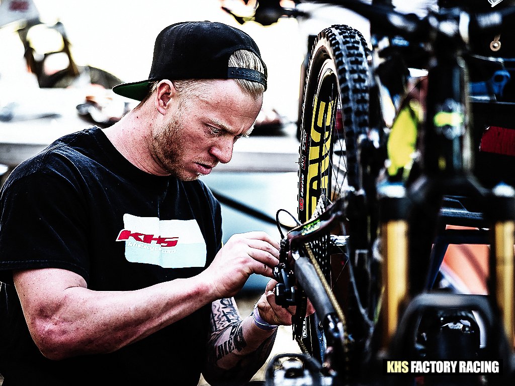 KHSProMTB's tweet image. #USA #! #DH #MTB #Racing #Team! #KHS
#LosAngeles #SantaMonica #Hollywood #SanDiego #Fontana #SanFrancisco #Malibu