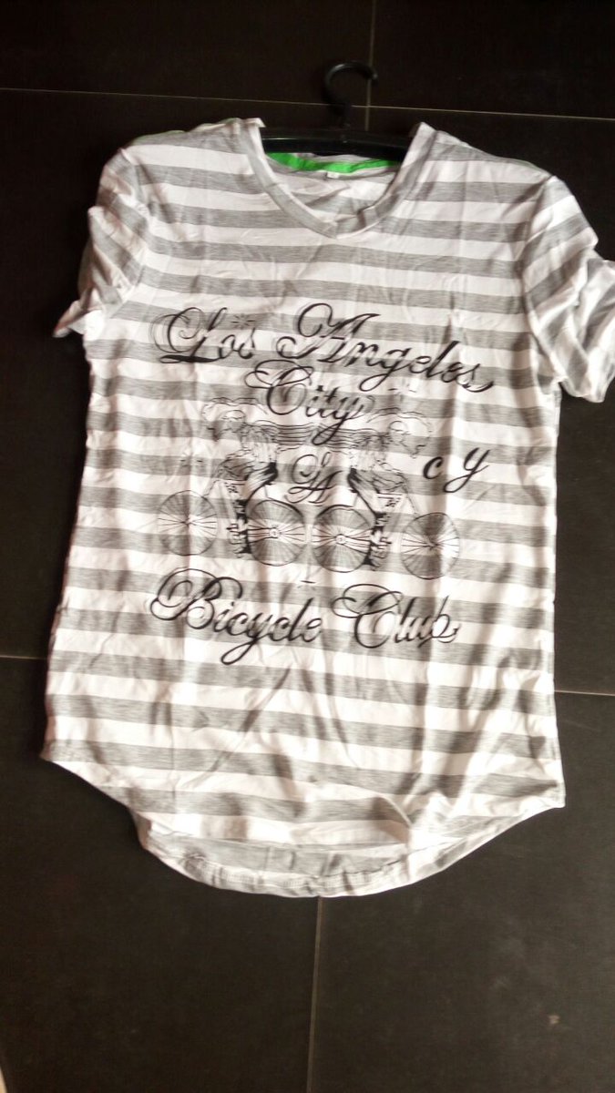 BrownDistibutor's tweet image. Best quality T-shirt product goes by 25000Tsh