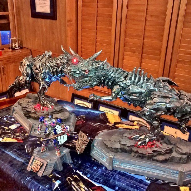 Otherbots's tweet image. I just can't get enough of these ❤❤❤ #transformers #transformersgrimlock #grimlock #grimlockexclusive #prime1 #prim…