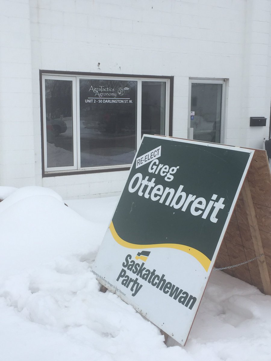 AgraTactics's tweet photo. @PremierBradWall , your speach was a inspiration !!! Thank You! @GregOttenbreit you guys rock! The sign was worth it https://t.co/7ygTaUQHJl