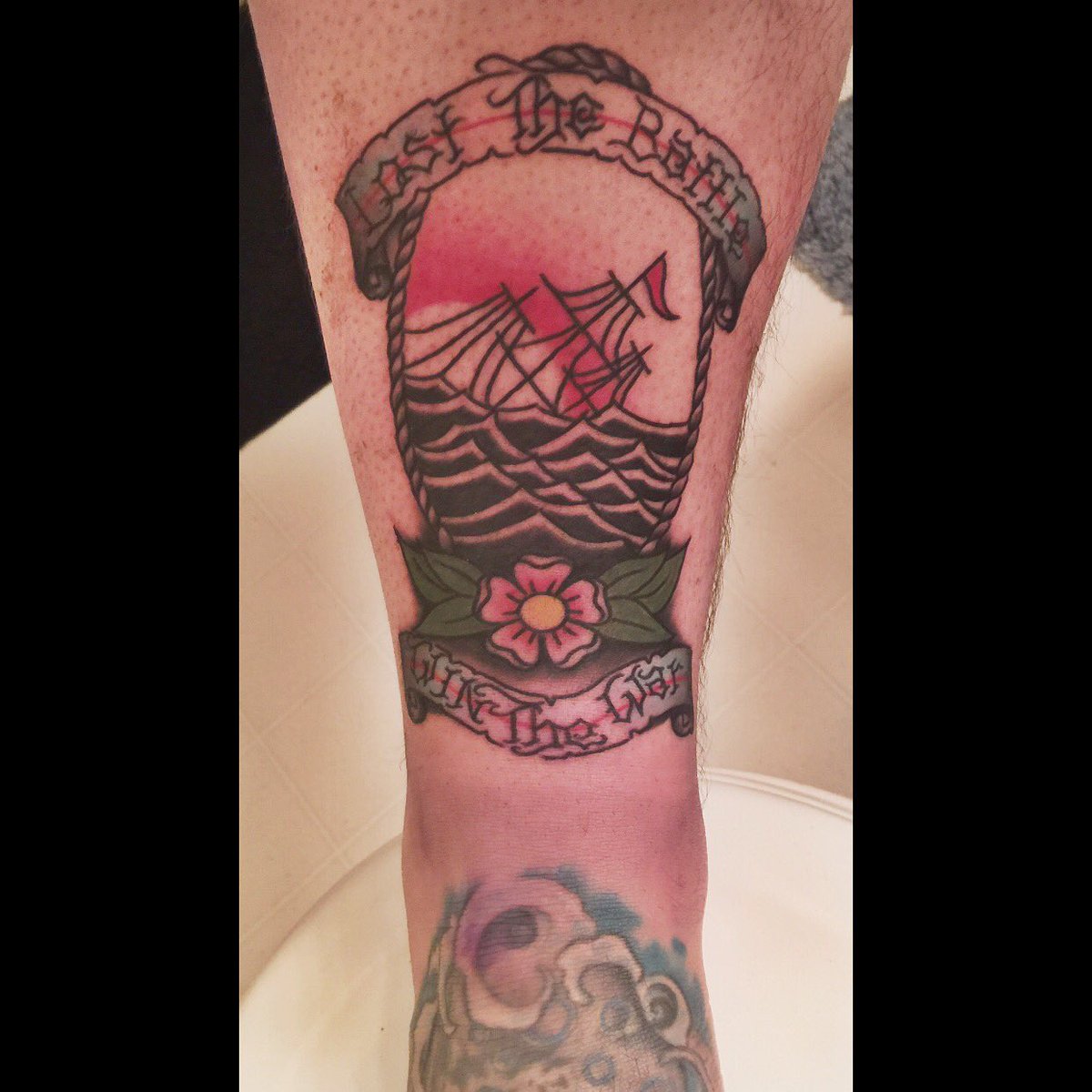 ethanmonster's tweet photo. @yelyahwilliams finally got my @paramore tattoo today! https://t.co/GlwLRXW1n9