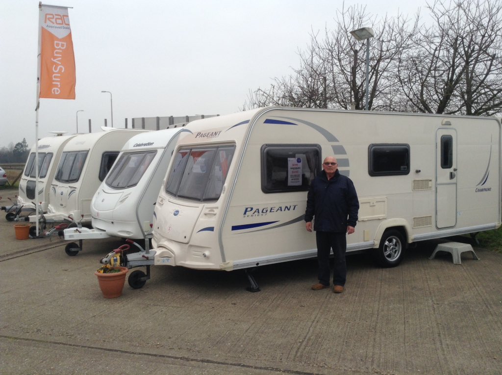 caravanseller's tweet photo. Great selection of quality used Bailey touring caravans for sale @caravanseller #bailey #caravans #4berth #bedford https://t.co/se0bHG0L3D