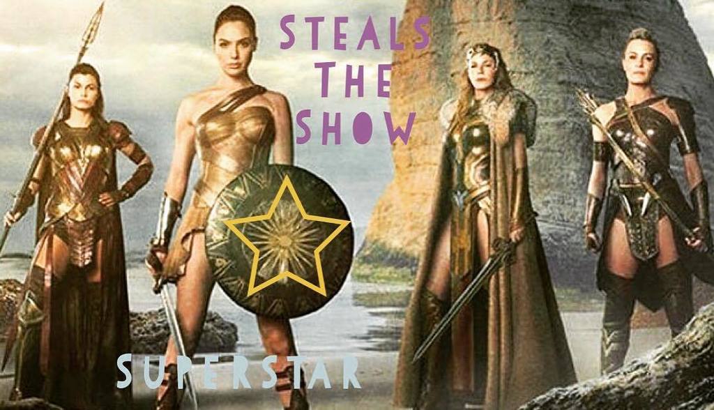 PymsSyms's tweet image. Gal Gadot steals the spotlight in Batman vs Superman. Girl power.
#wonderwoman #girlpower … bit.ly/25HY3dt