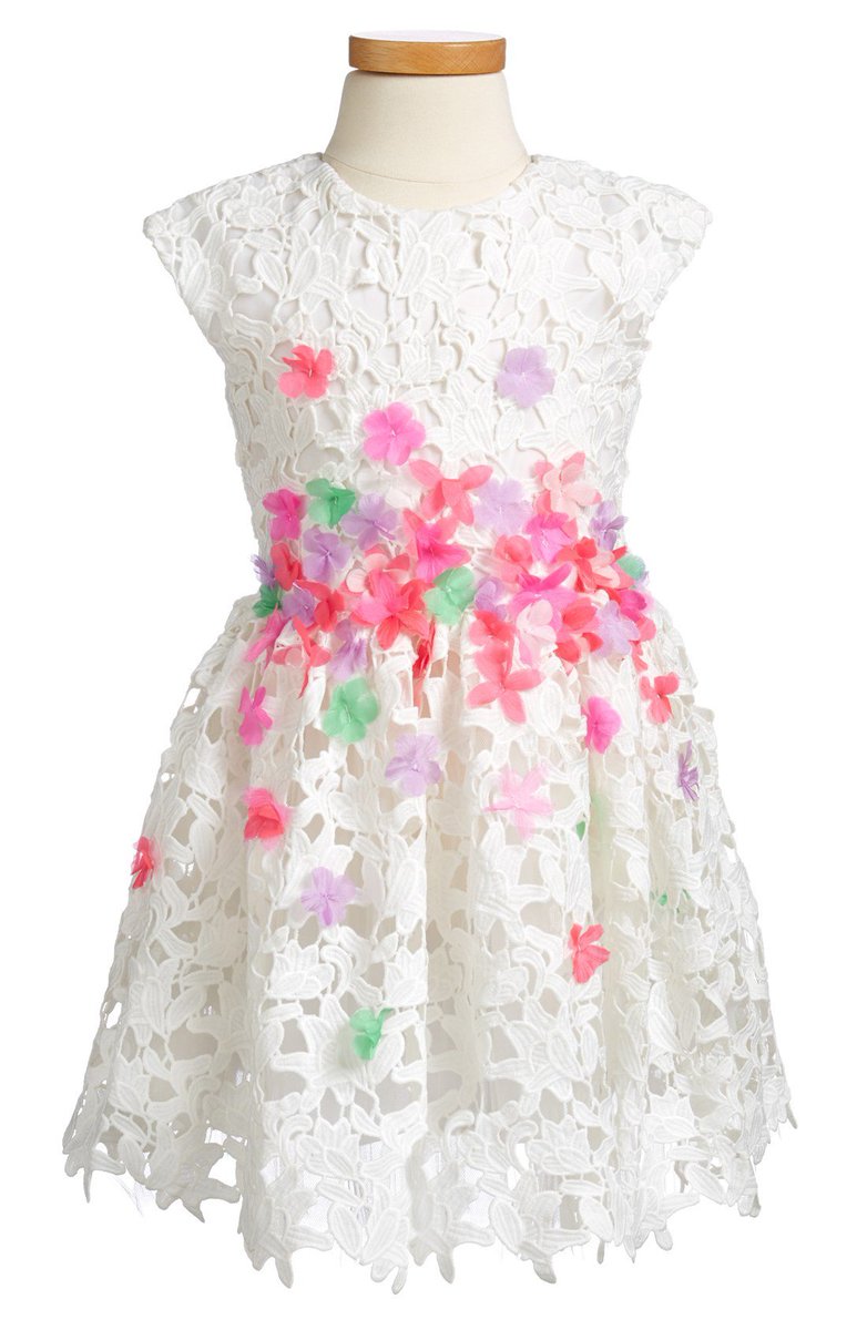 fzillionstore's tweet photo. #Halabaloo #Flower_Appliqué_Lace_Party_Dress @fzillionstore - https://t.co/nHYlnsPksr https://t.co/qF4QDiGYqy