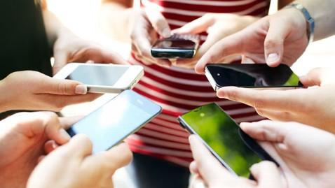 TingzMe's tweet photo. High-Value Users Generate 85% of #App Revenue #mobile https://t.co/iY3yuSUpeg via @SocialTimes https://t.co/V1WAy9EZFP