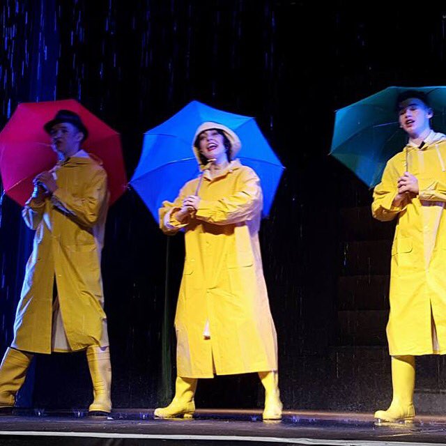 KirkhamHenry's tweet photo. What's the weather forecast today #RYTsinginintherain @YourValeRadio @Handymag @KarenGazette 6-9April @numberone_xx https://t.co/XwhqNIpXt0