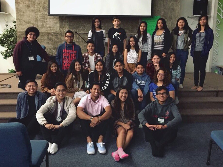 cfcyeast's tweet photo. leaders, servants &amp; DGL's. music min. all of service team. everyone. #weareONEinYou #CampPurpose #ThankYouSolei https://t.co/hhfl7oSFnV