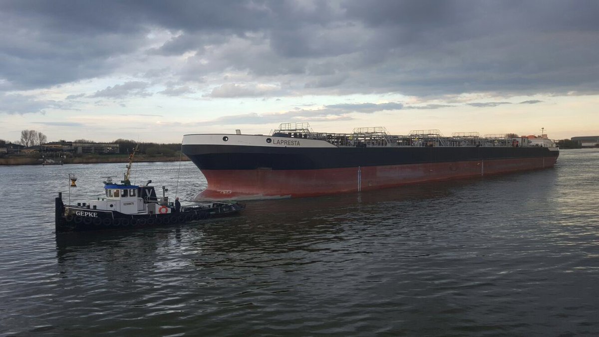 Afbouw update: MTS Lapresta is onderweg naar Kampers voor het plaatsen van haar stuurhut.