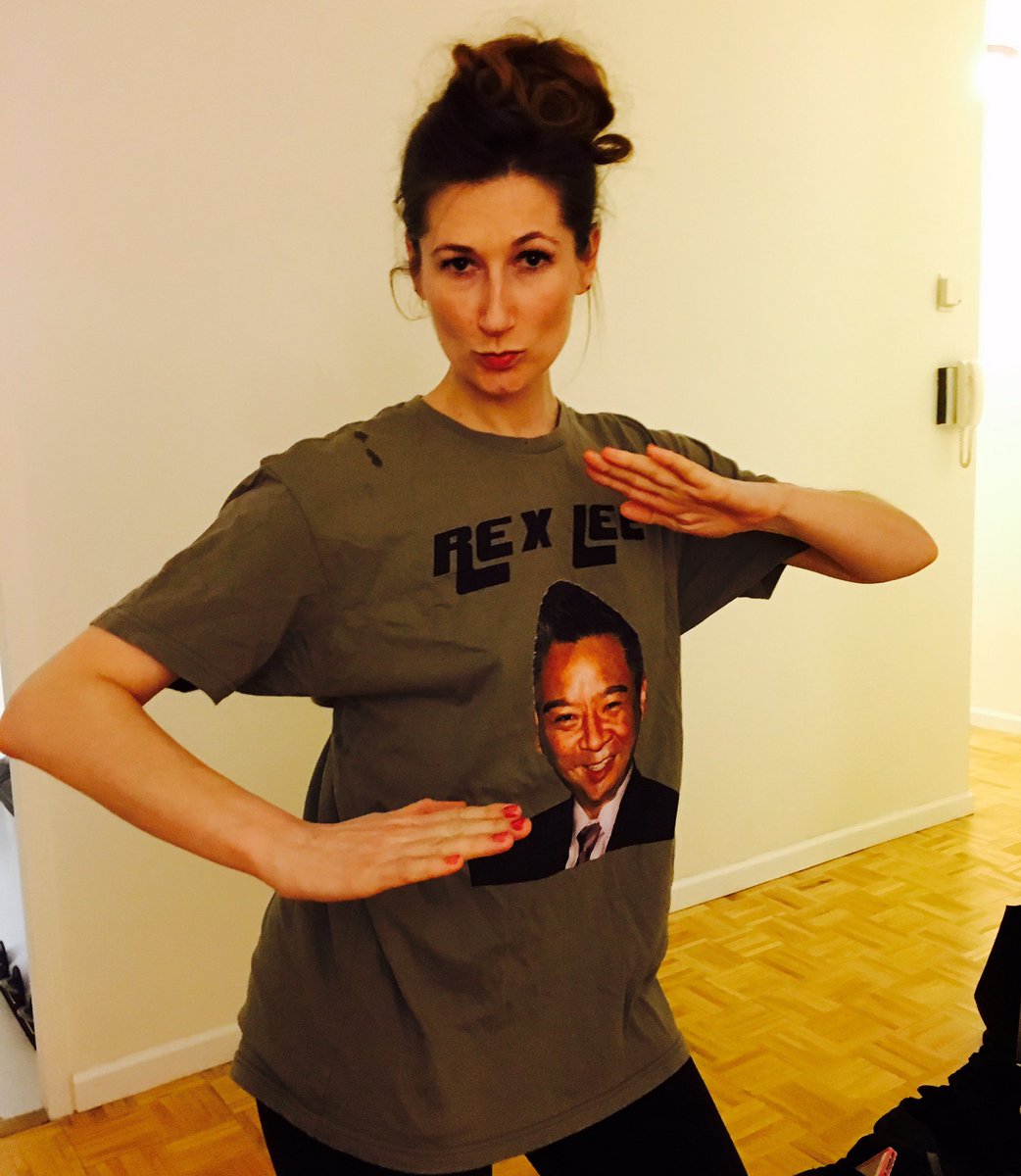 DaniBrewerActor's tweet photo. @Flapdancer sporting the famous @RexLee_  t-shirt from season 1 @SoThenTellMe #actorslife #shemakesanythinglookhot https://t.co/iXqBpkeJEH