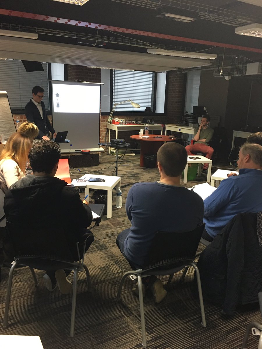 IOTcluster's tweet photo. #WorkCoffe by CITC @IOTcluster sur les #smartcities c'est parti! https://t.co/B3wxIawM9P