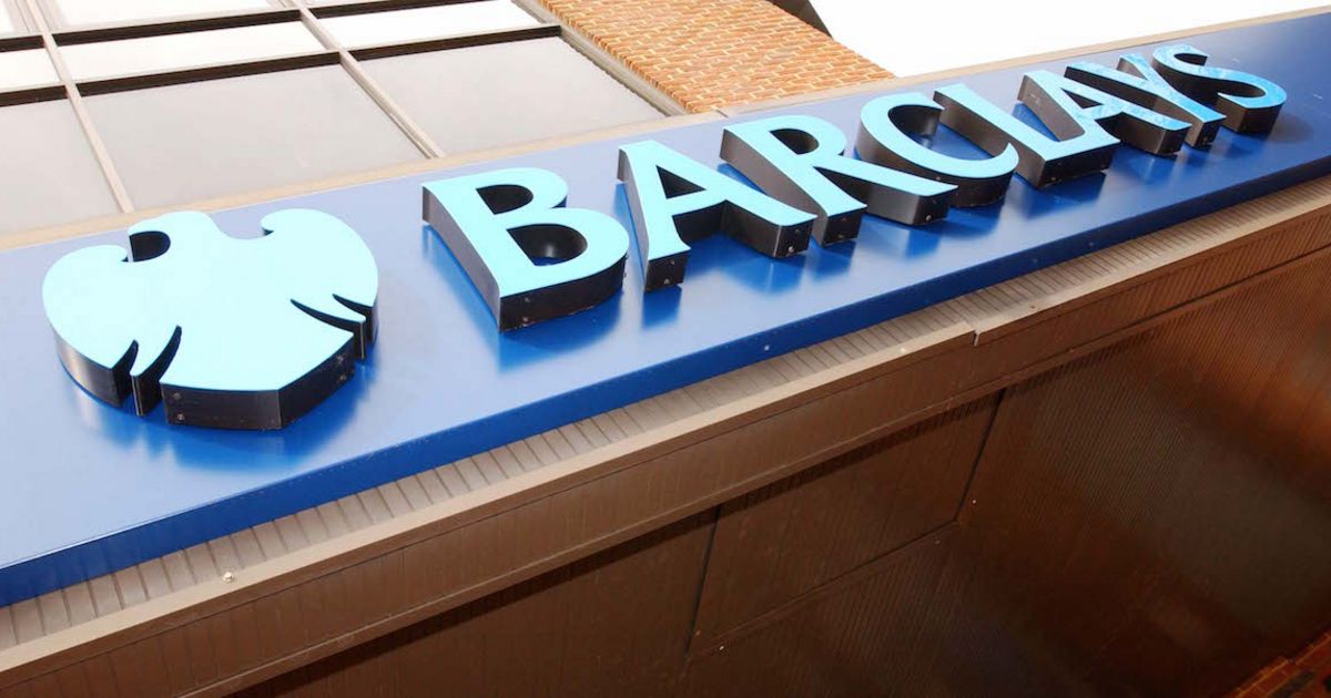 Barclays finally rolls out Apple Pay