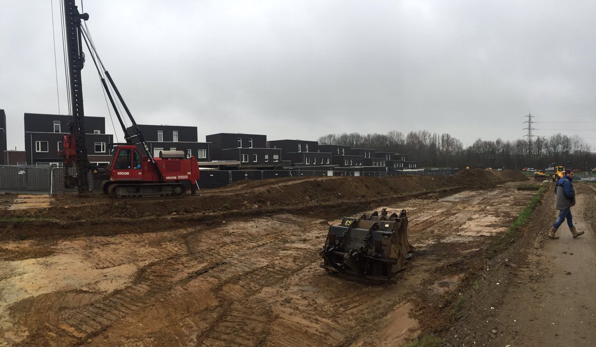 bastiaan171912's tweet photo. Ondertussen alweer het 7e #pluswonen project opgestart voor @JongenBouw . Onze partner Vroom staat al klaar! https://t.co/XSYTDyrnQD
