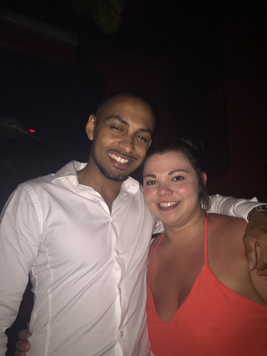 AmyMcDonnell207's tweet photo. @KevinPenny6 could of sworn you was playing at the weekend, what are you doing in Mexico? https://t.co/mZKmWOMRu3