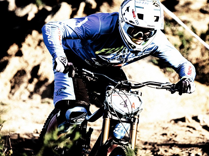 KHSProMTB's tweet image. #USA #! #DH #MTB #Racing #Team!
#KHS @quintonspauldin @LoganBinggeli @kevinaiello7 @maxxistires @foxmtb @ShimanoMTB