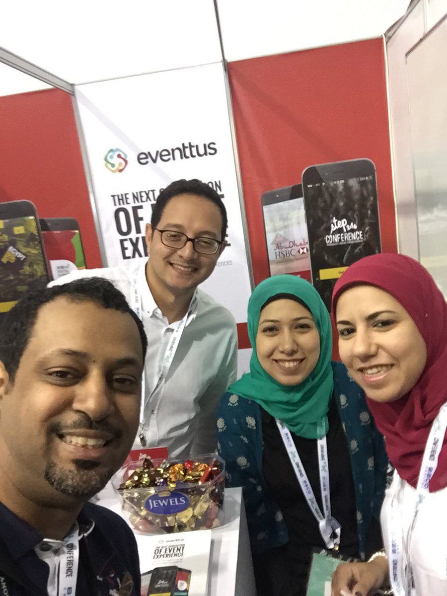 thawadi's tweet image. مع المبدعين في @stepconference  وتطبيقهم للتنسيق وحجز الفعاليات وهو التطبيقي الرسمى المستخدم في #stepconference