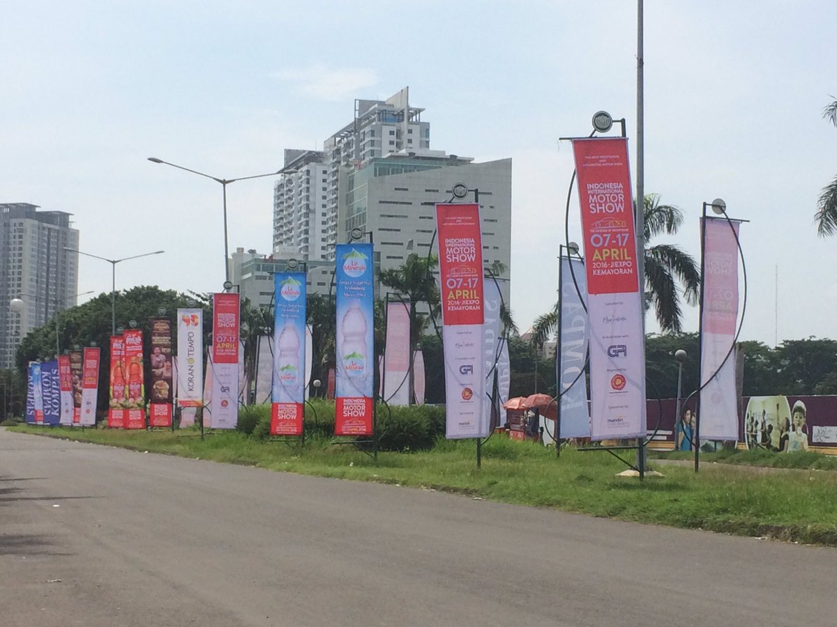 IIMS_ID's tweet photo. Wow, JIExpo siap utk menyambut IIMS 2016 pd 7-17 April mendatang. IIMSLovers sudah siap jg kan? Mana retweet-nya! :D https://t.co/ISKzvCoM4s
