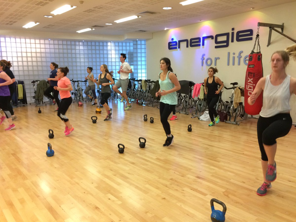 Roxy_coreactive's tweet image. Kettlebells @energieFulham done.Total body Kettlebell strength combined with Bodyweight cardio!#killedit #coreactive
