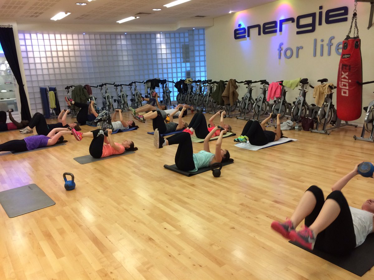 Roxy_coreactive's tweet image. Kettlebells @energieFulham done.Total body Kettlebell strength combined with Bodyweight cardio!#killedit #coreactive